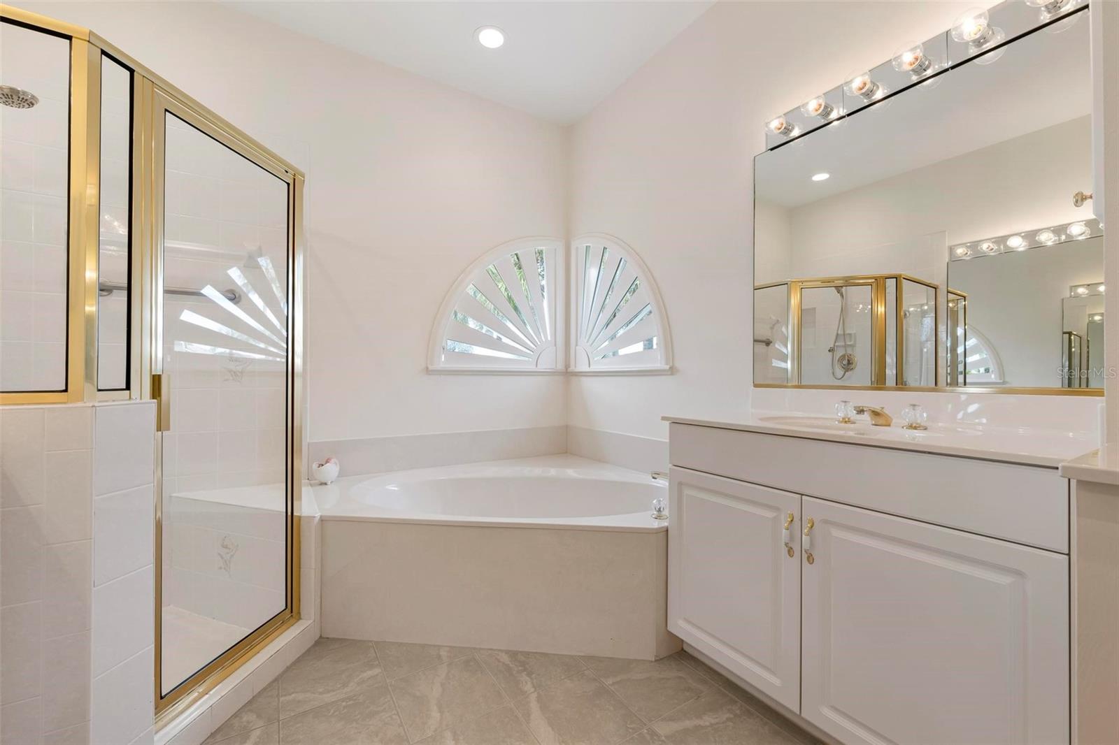 613 Khyber Ln Property Photo 45