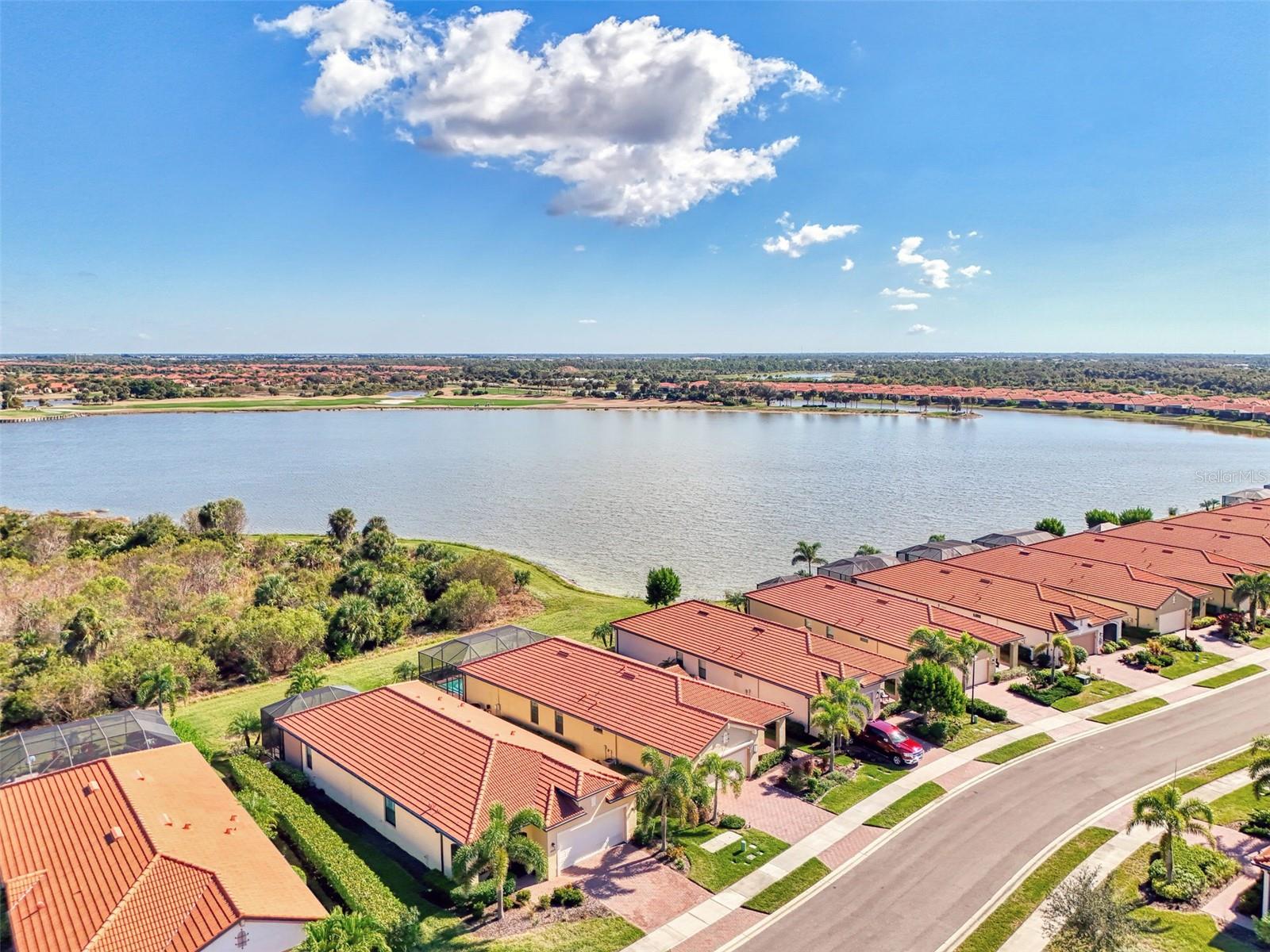 24080 Spartina Dr Property Photo 4