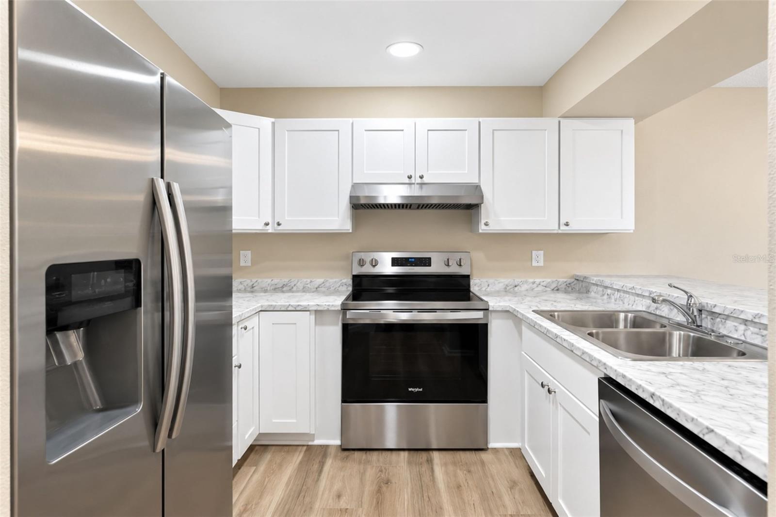 642 Bird Bay Dr E #205 Property Photo 16