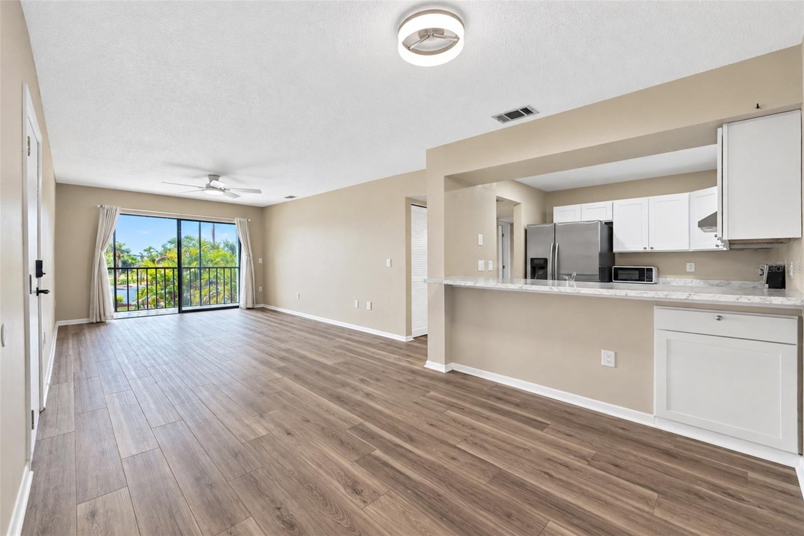 642 Bird Bay Dr E #205 Property Photo 19