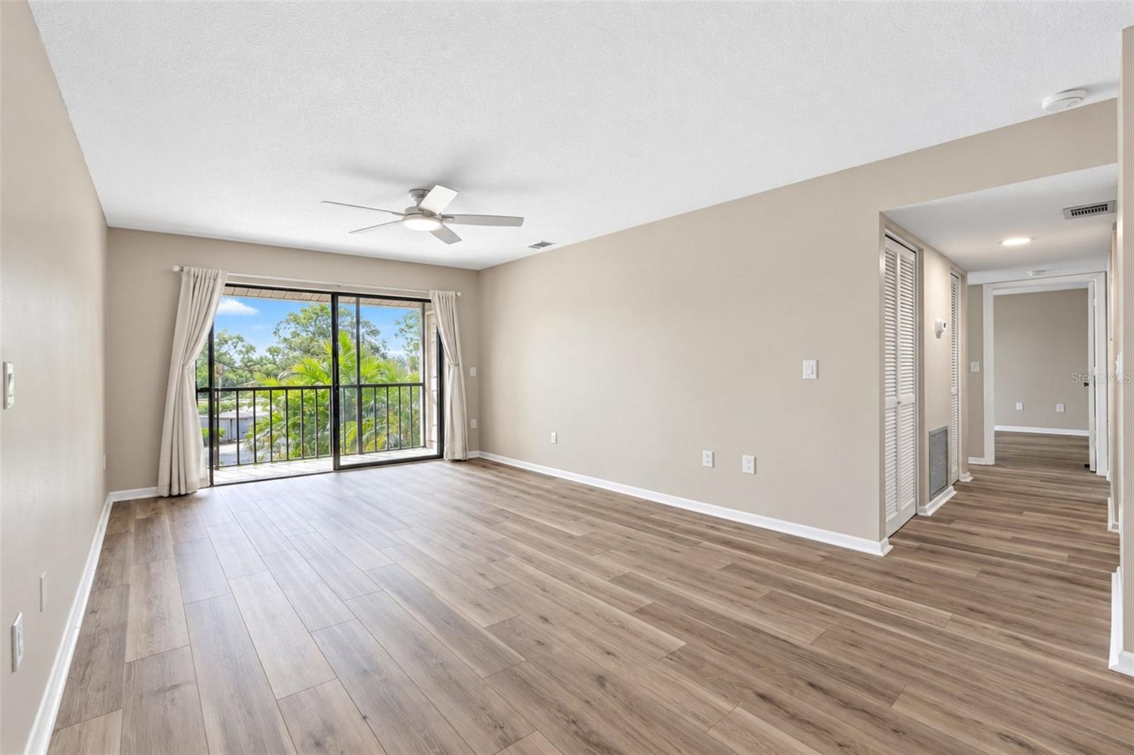 642 Bird Bay Dr E #205 Property Photo 20