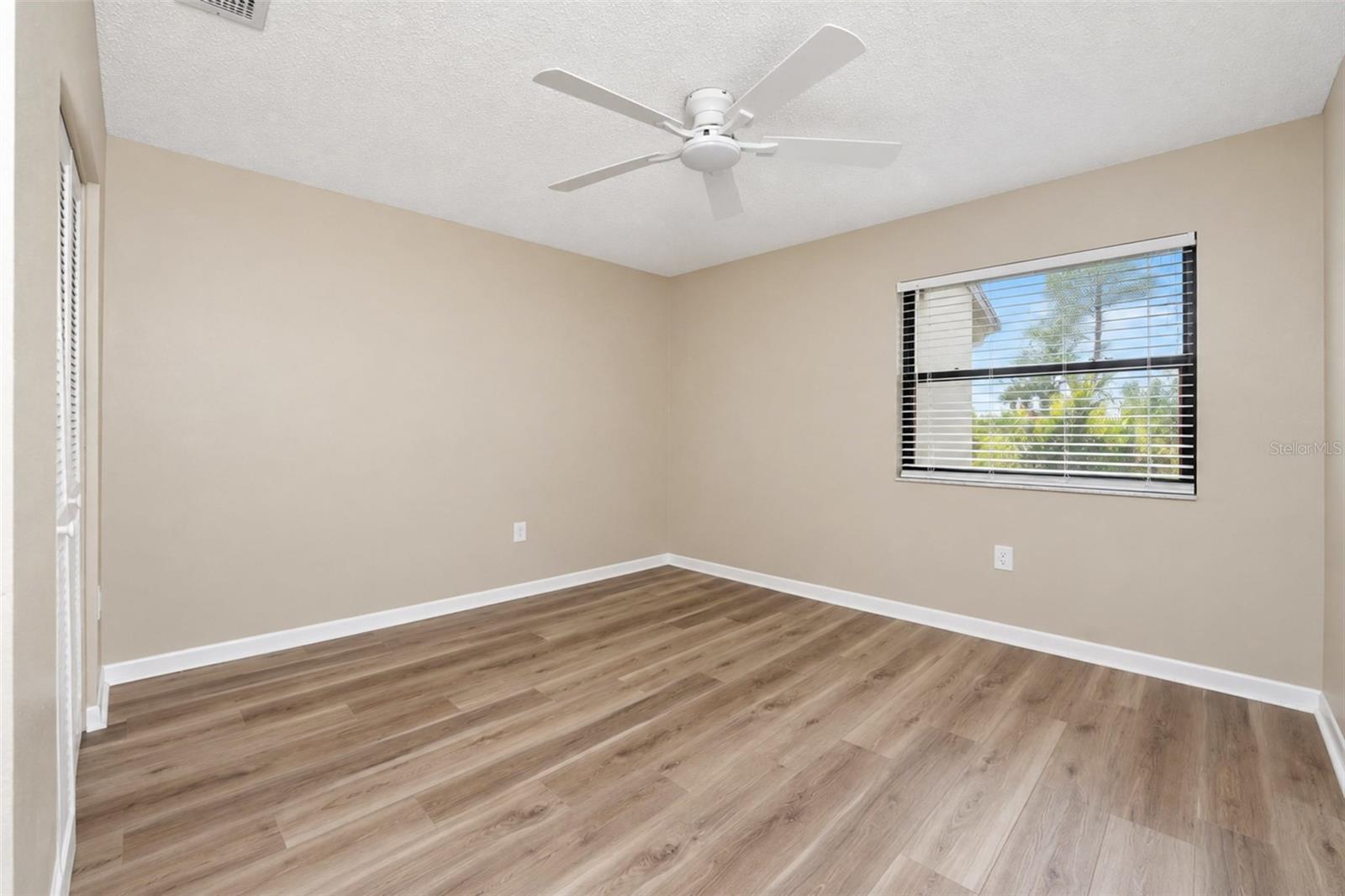 642 Bird Bay Dr E #205 Property Photo 31