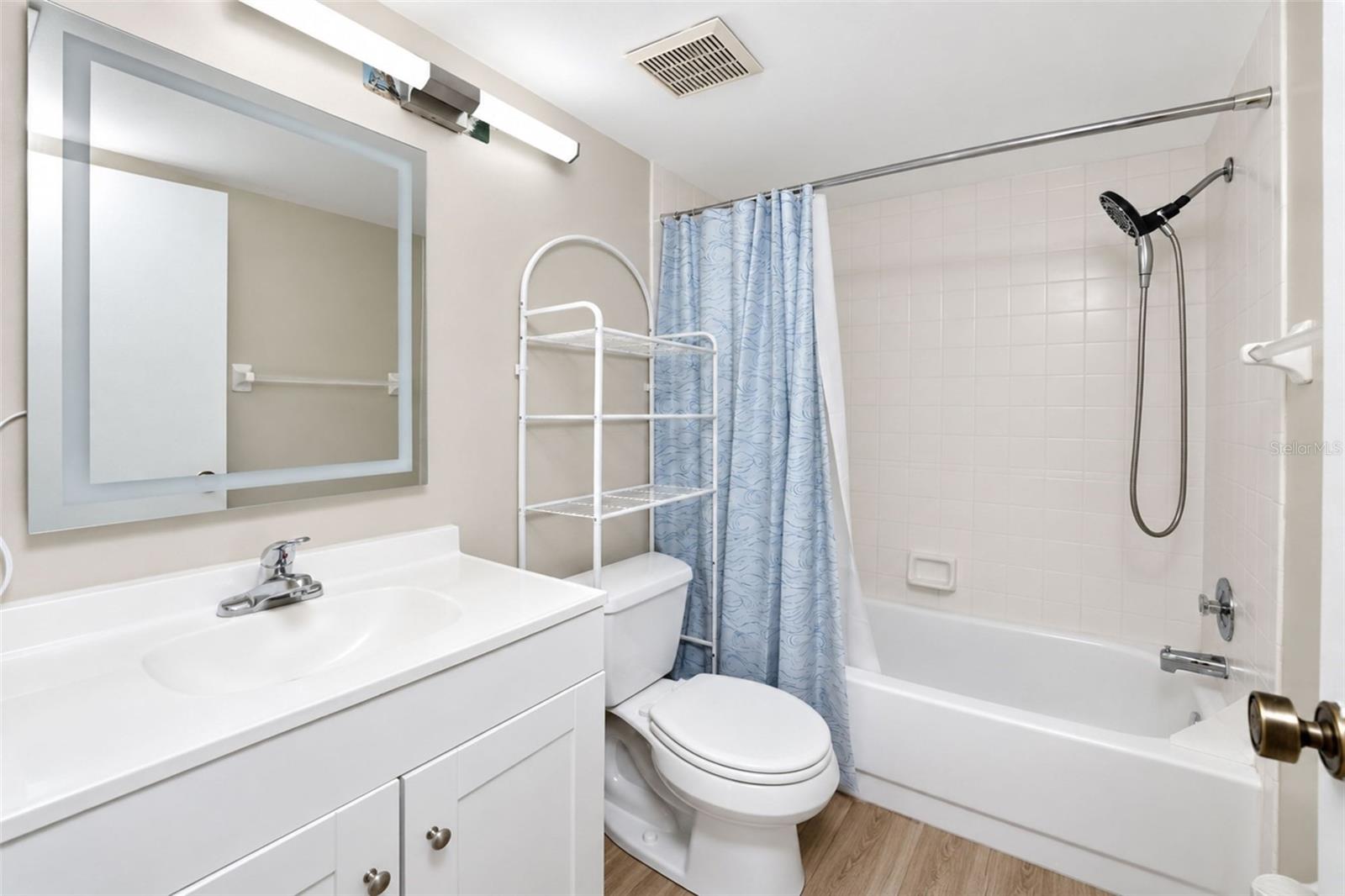 642 Bird Bay Dr E #205 Property Photo 35