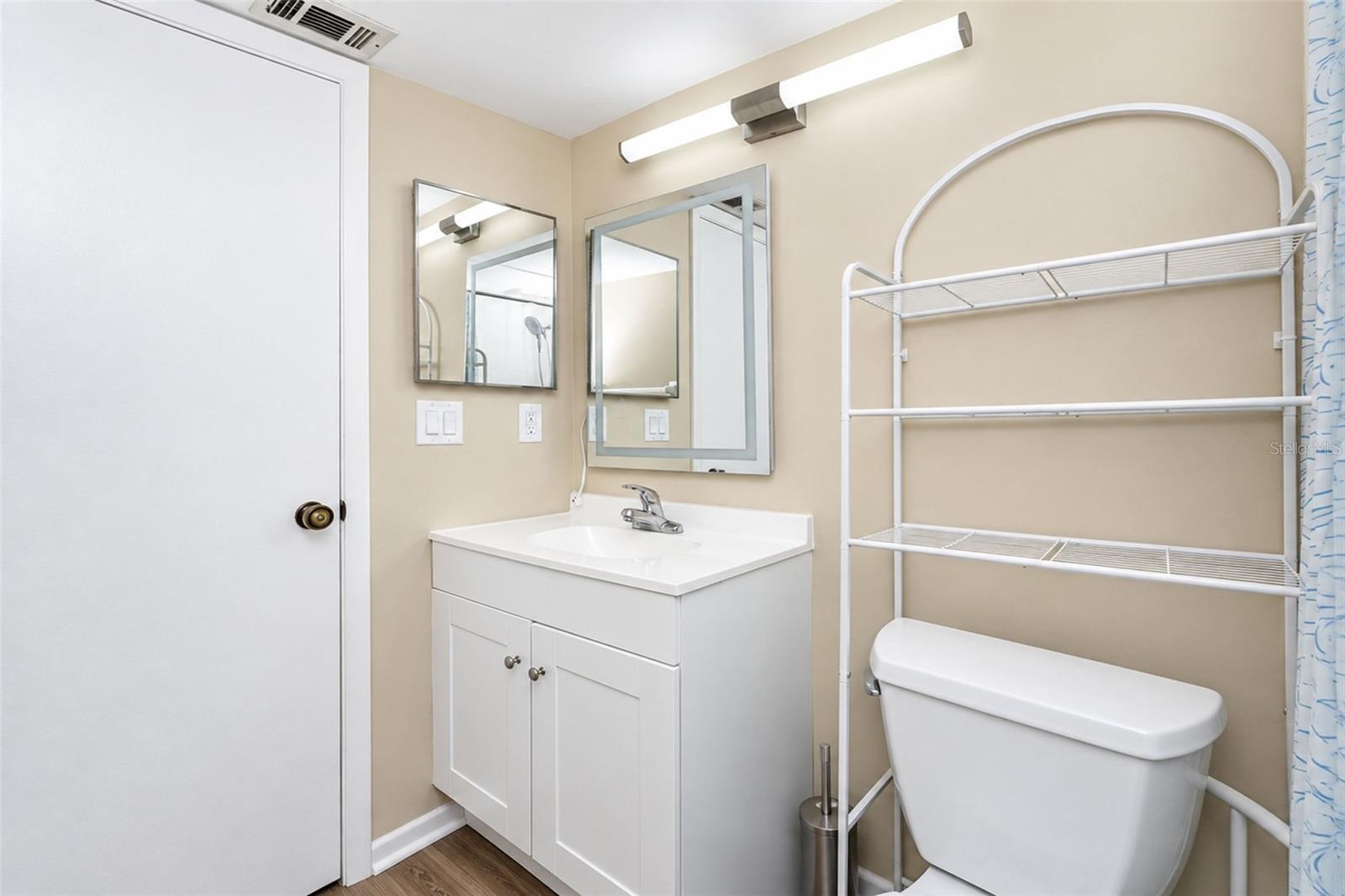 642 Bird Bay Dr E #205 Property Photo 37