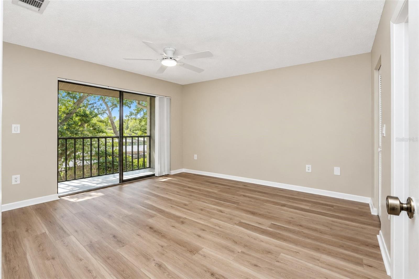 642 Bird Bay Dr E #205 Property Photo 38