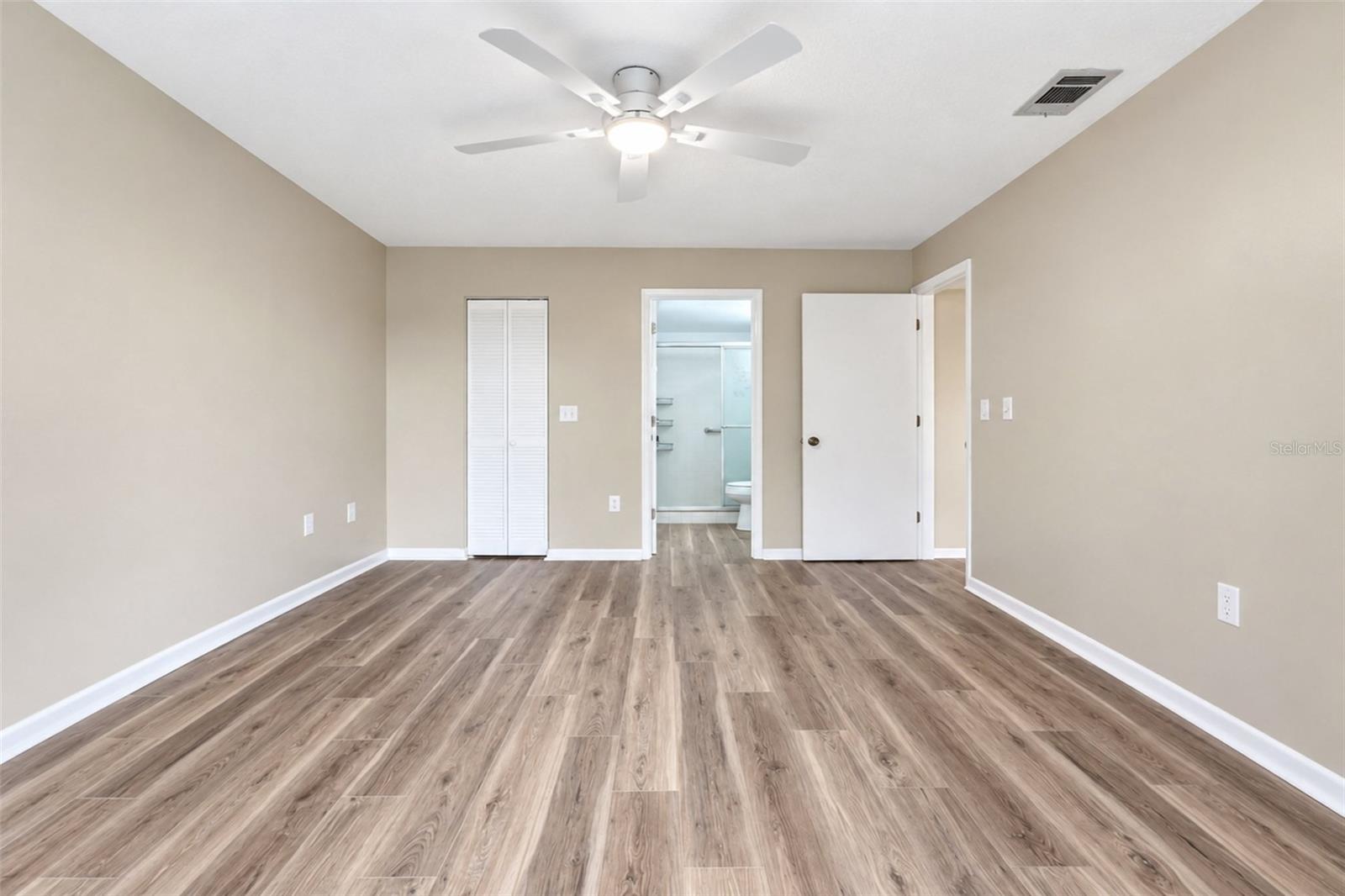 642 Bird Bay Dr E #205 Property Photo 42