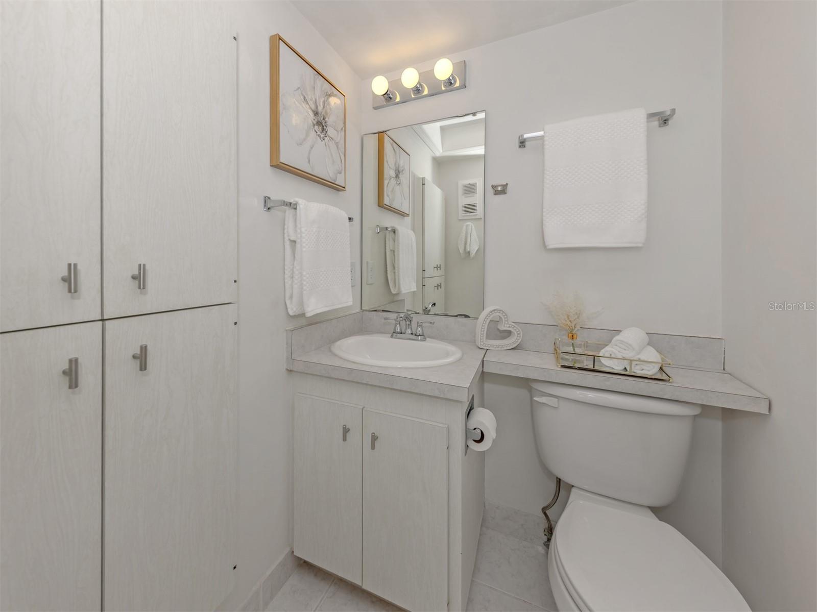 232 Saint Augustine Ave #706 Property Photo 19