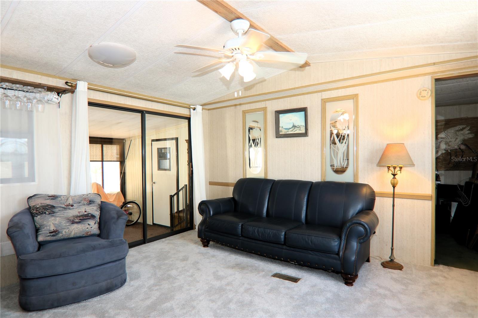 118 N Starboard Dr Property Photo 4