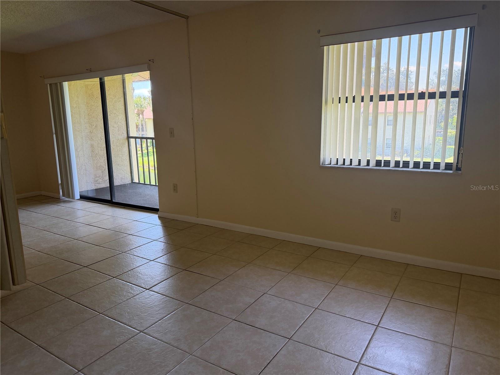 638 Bird Bay Dr E #208 Property Photo 7