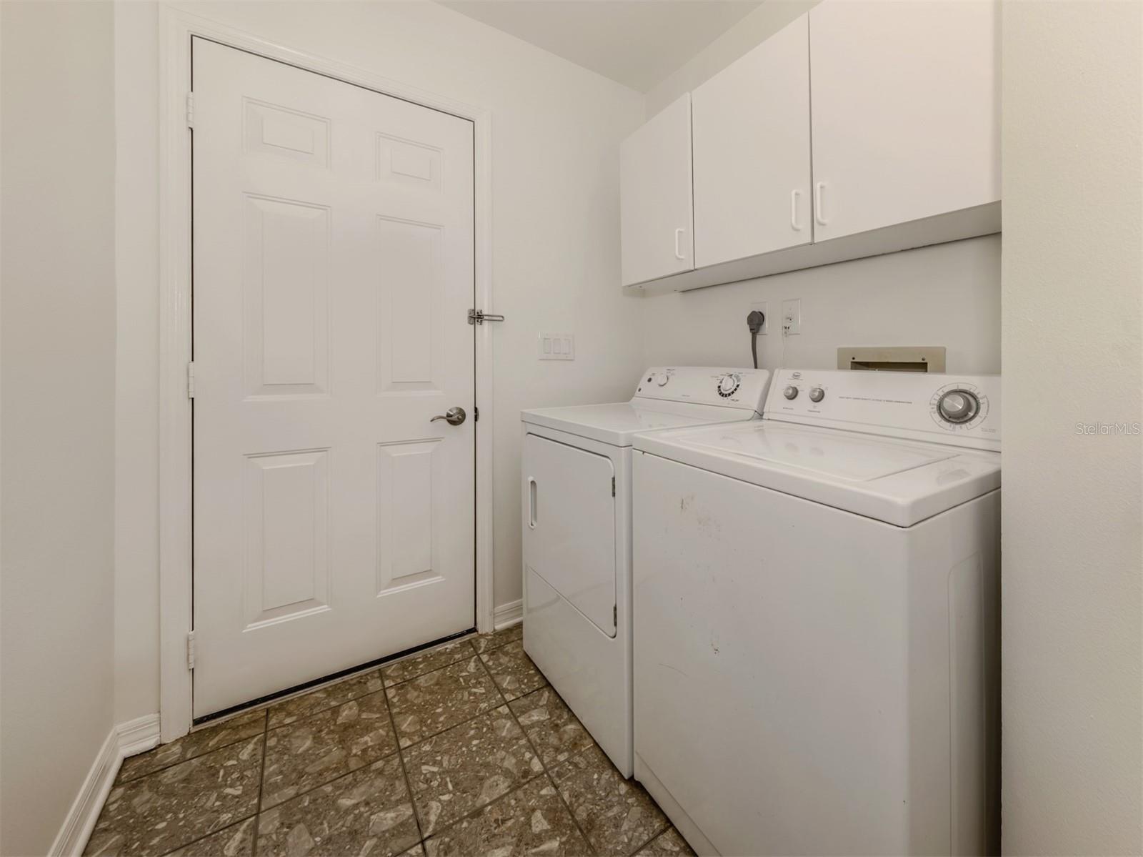 268 Southampton Dr #309 Property Photo 15