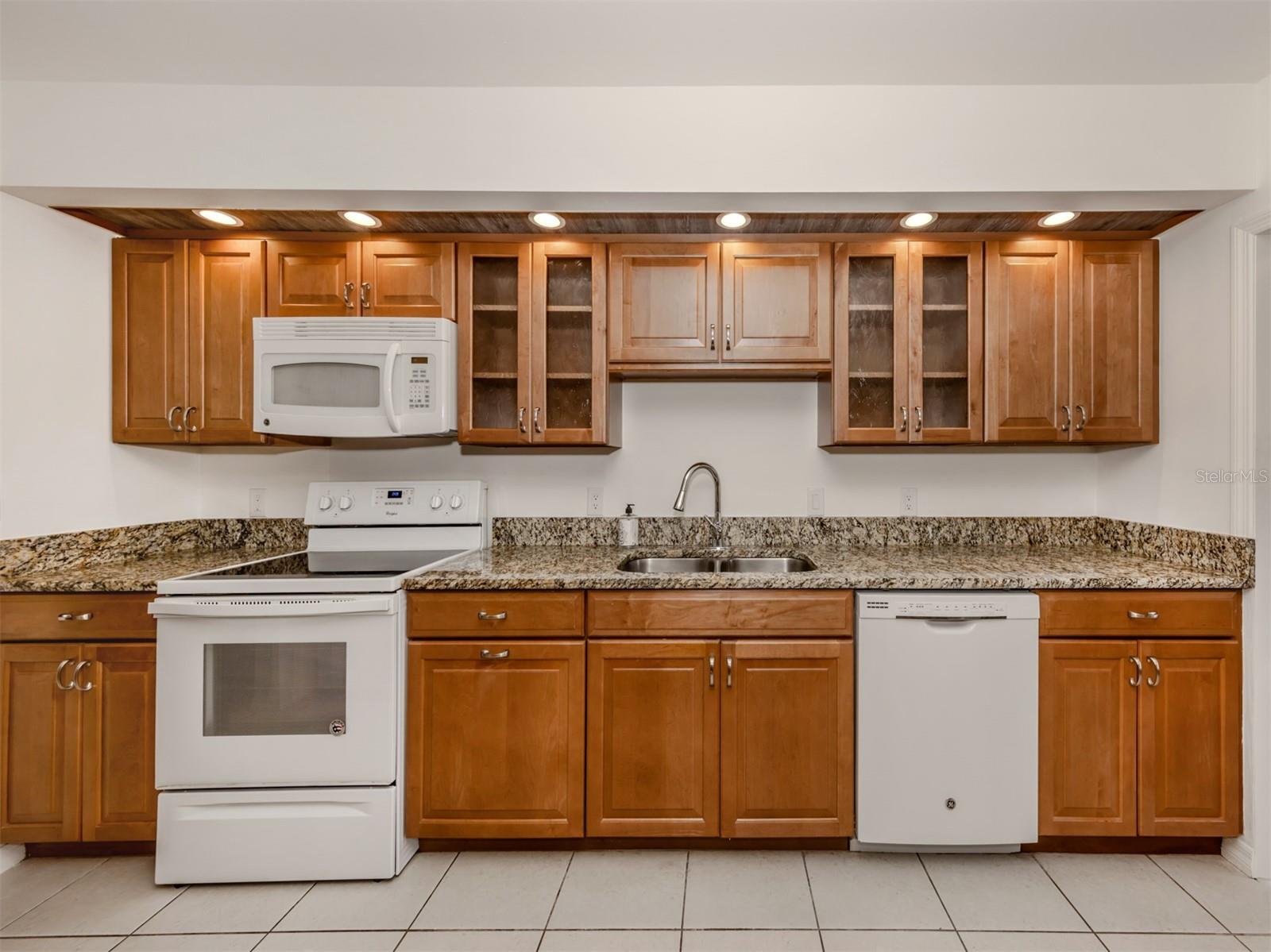 268 Southampton Dr #309 Property Photo 20