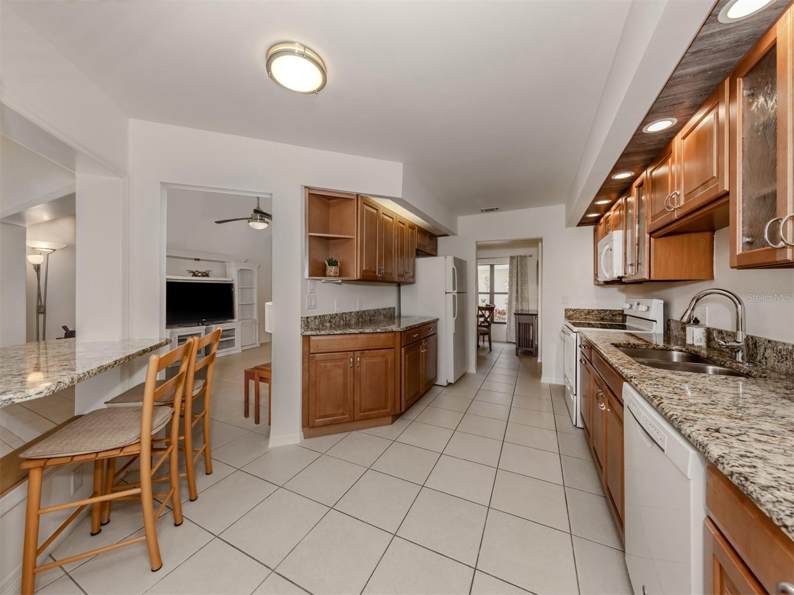 268 Southampton Dr #309 Property Photo 21