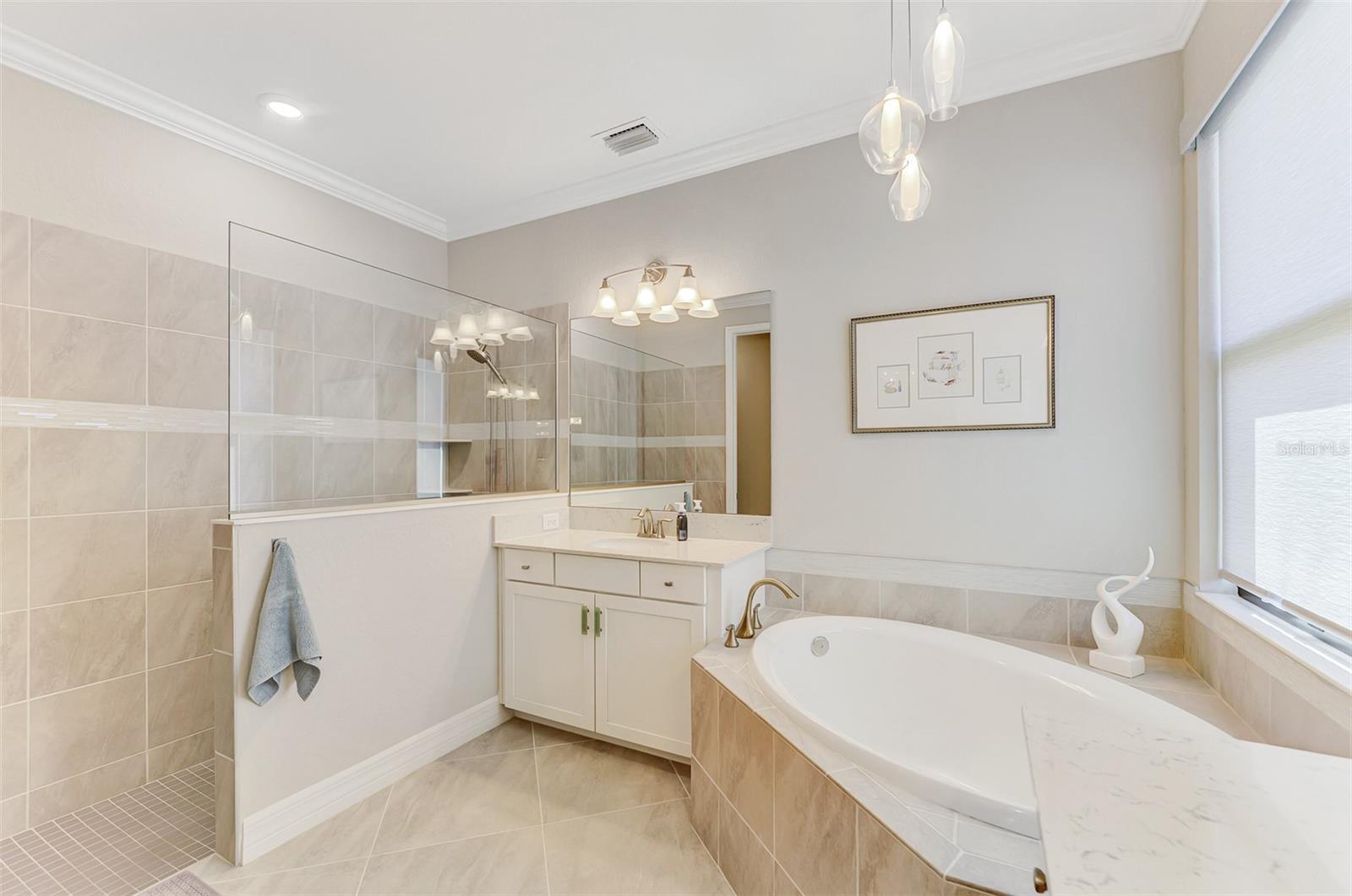 23423 Waverly Cir Property Photo 50
