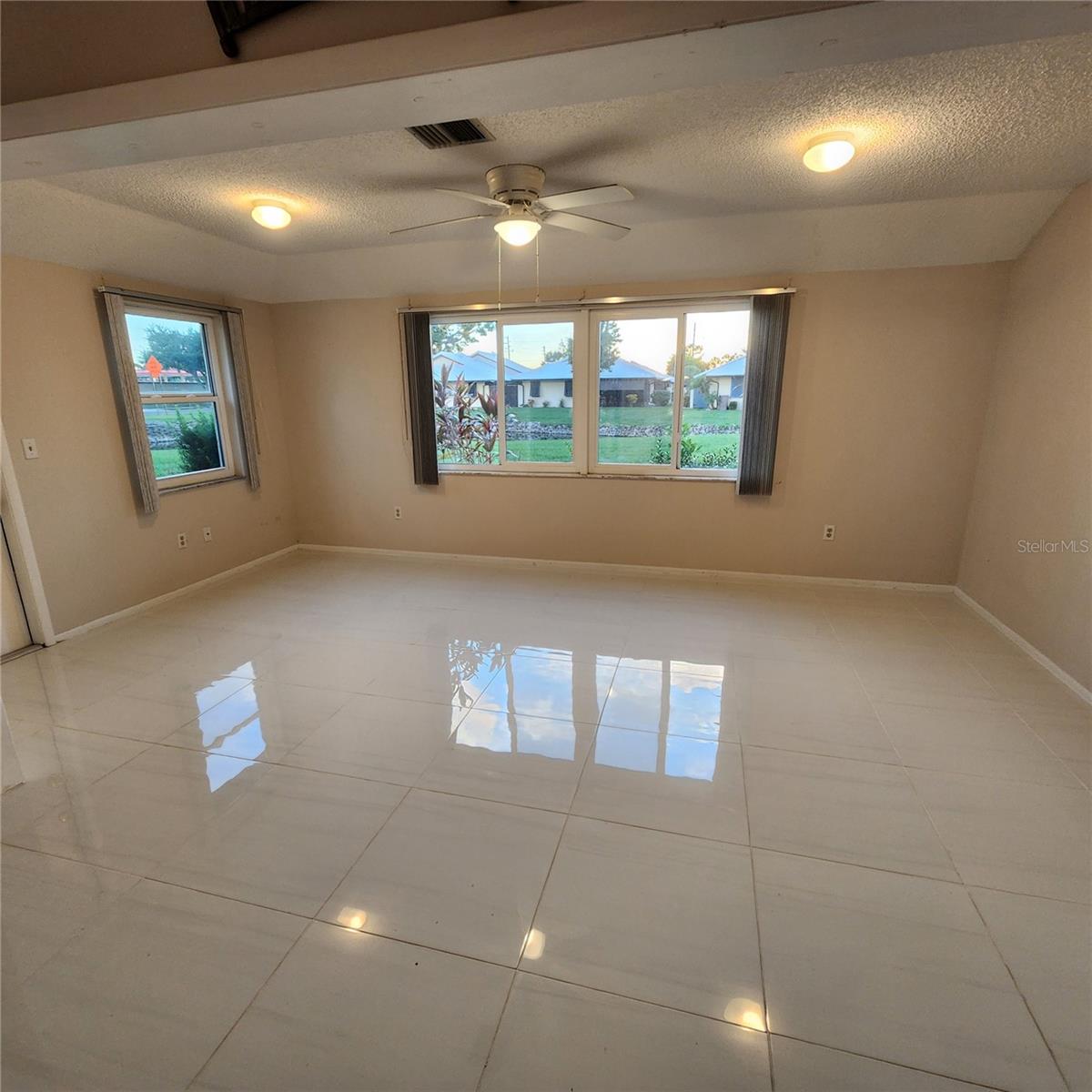 49 Sandstone Cir Property Photo 11