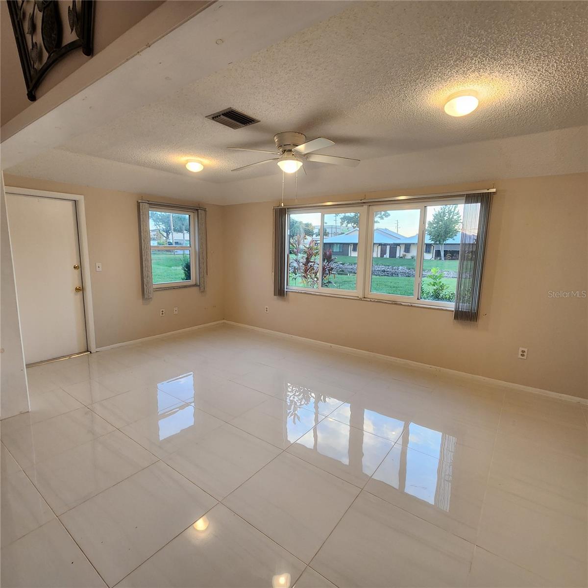 49 Sandstone Cir Property Photo 21