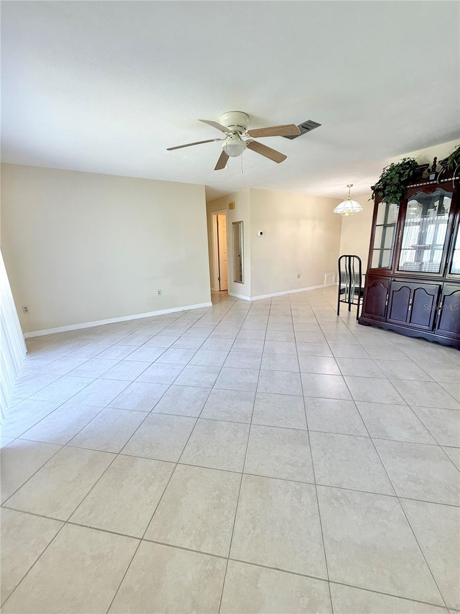 1036 Hope St Property Photo 3