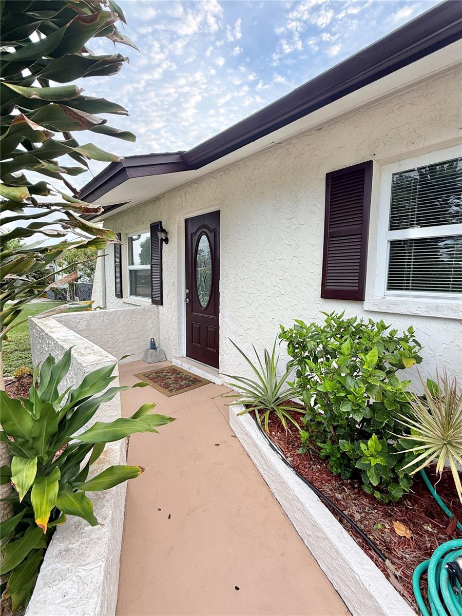 1036 Hope St Property Photo 3