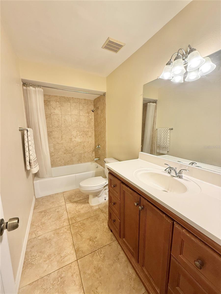 1036 Hope St Property Photo 18