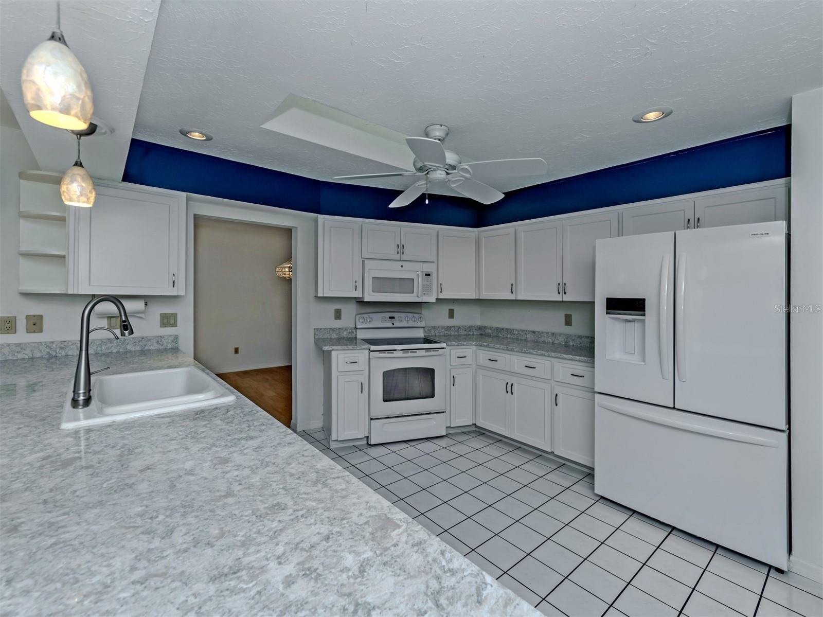 7068 Denmark St Property Photo 13