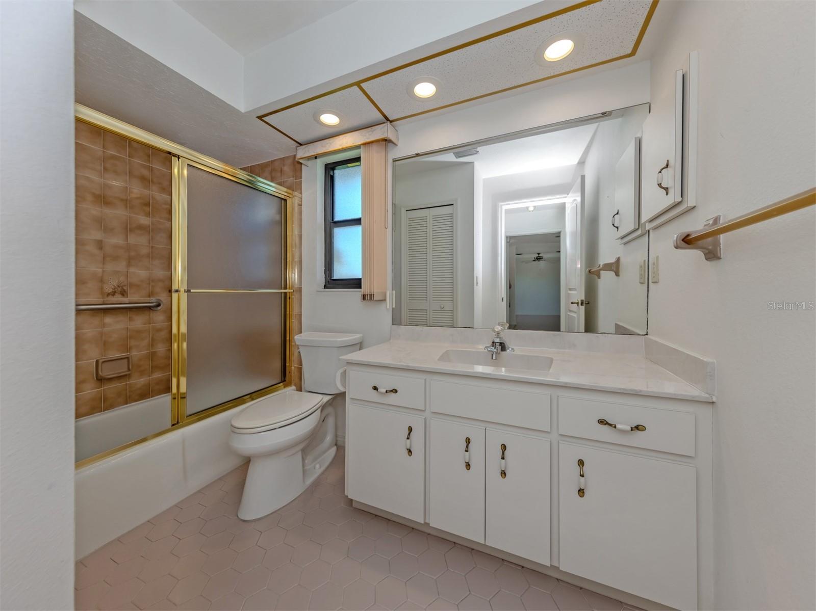 7068 Denmark St Property Photo 20