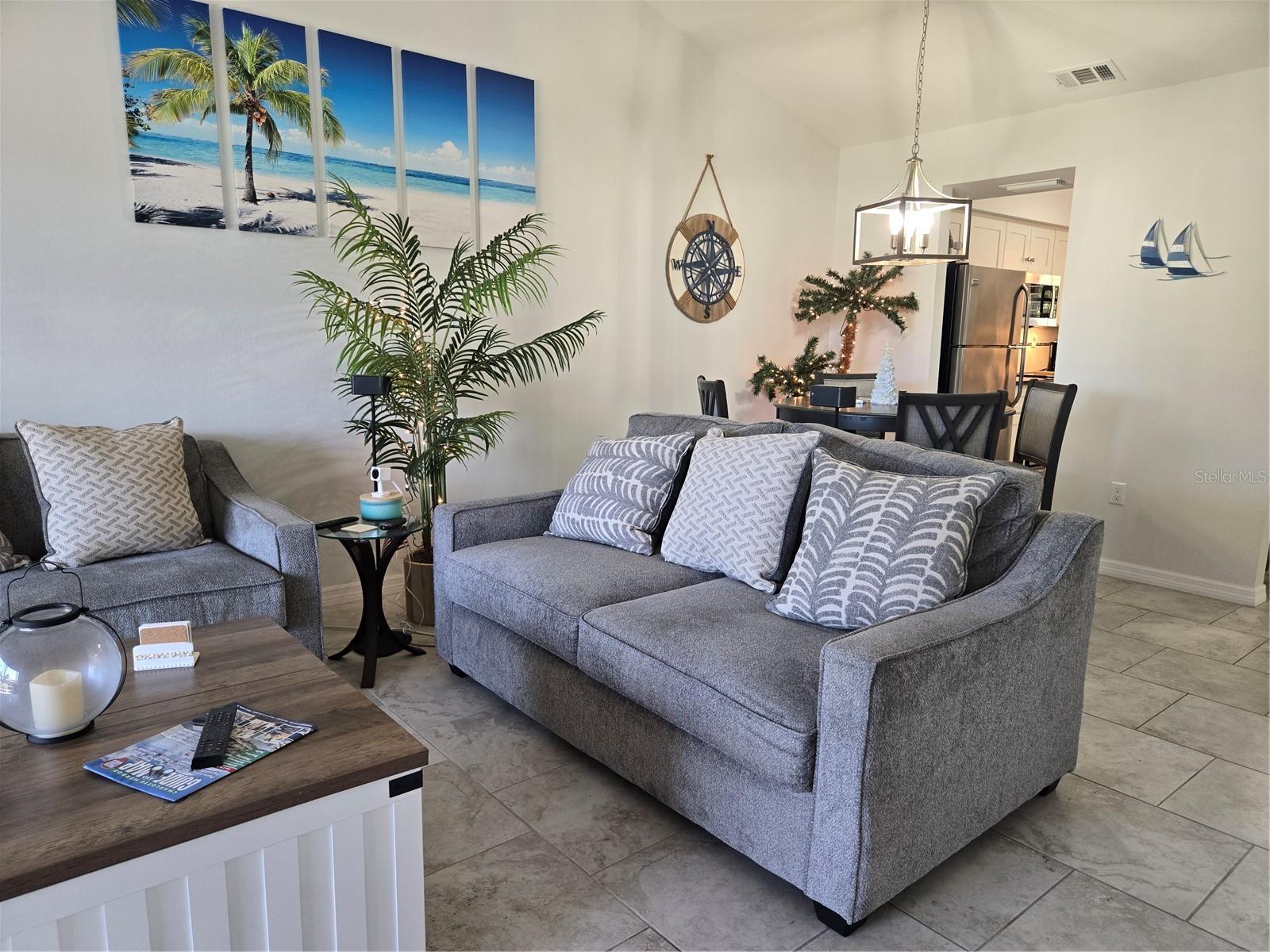 927 Capri Isles Blvd #10 Property Photo 5