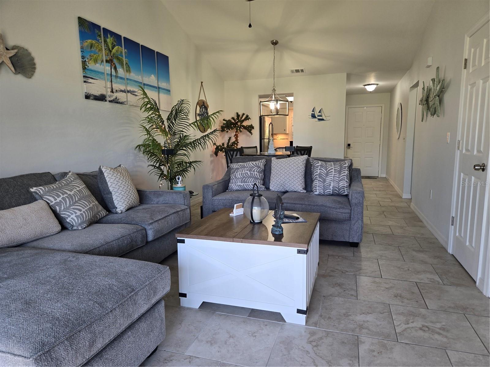 927 Capri Isles Blvd #10 Property Photo 7