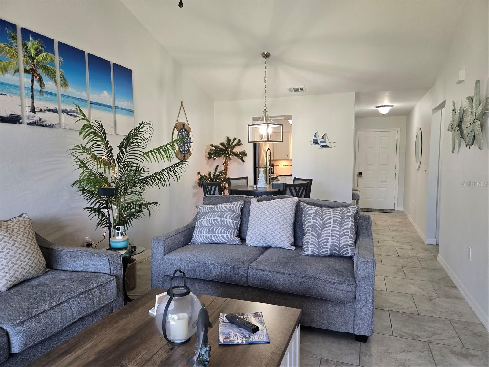 927 Capri Isles Blvd #10 Property Photo 8