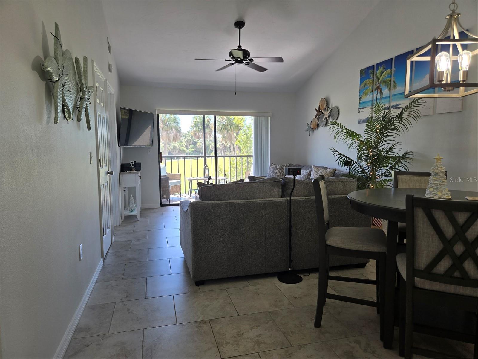 927 Capri Isles Blvd #10 Property Photo 9