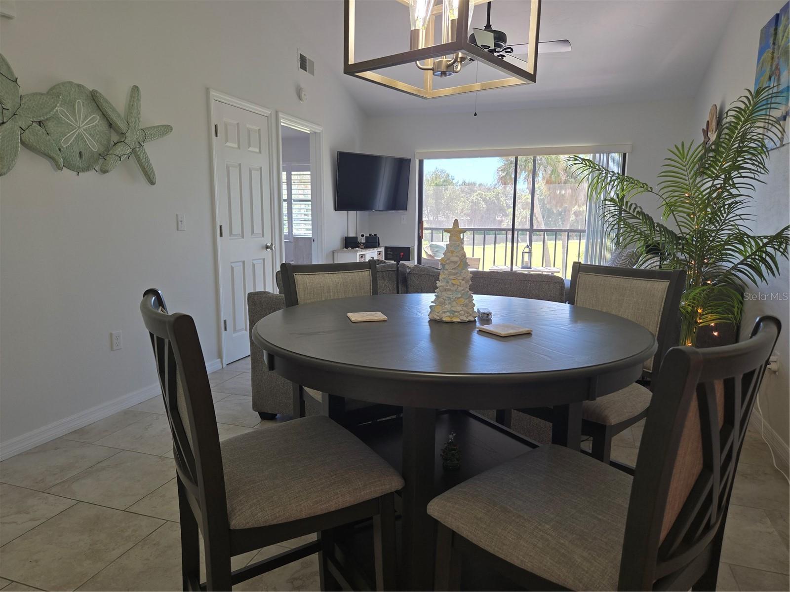 927 Capri Isles Blvd #10 Property Photo 10