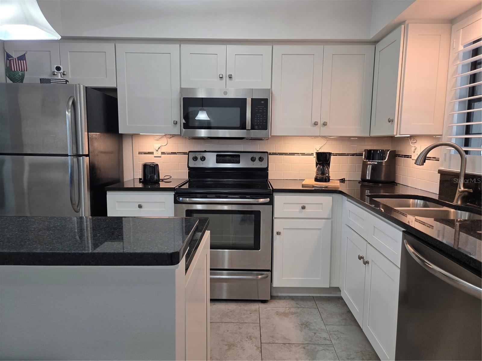 927 Capri Isles Blvd #10 Property Photo 16