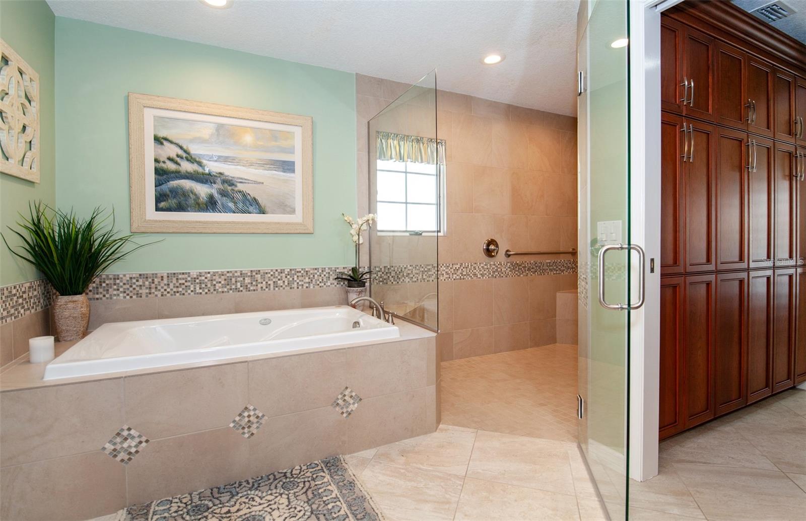 810 Carnoustie Dr Property Photo 42