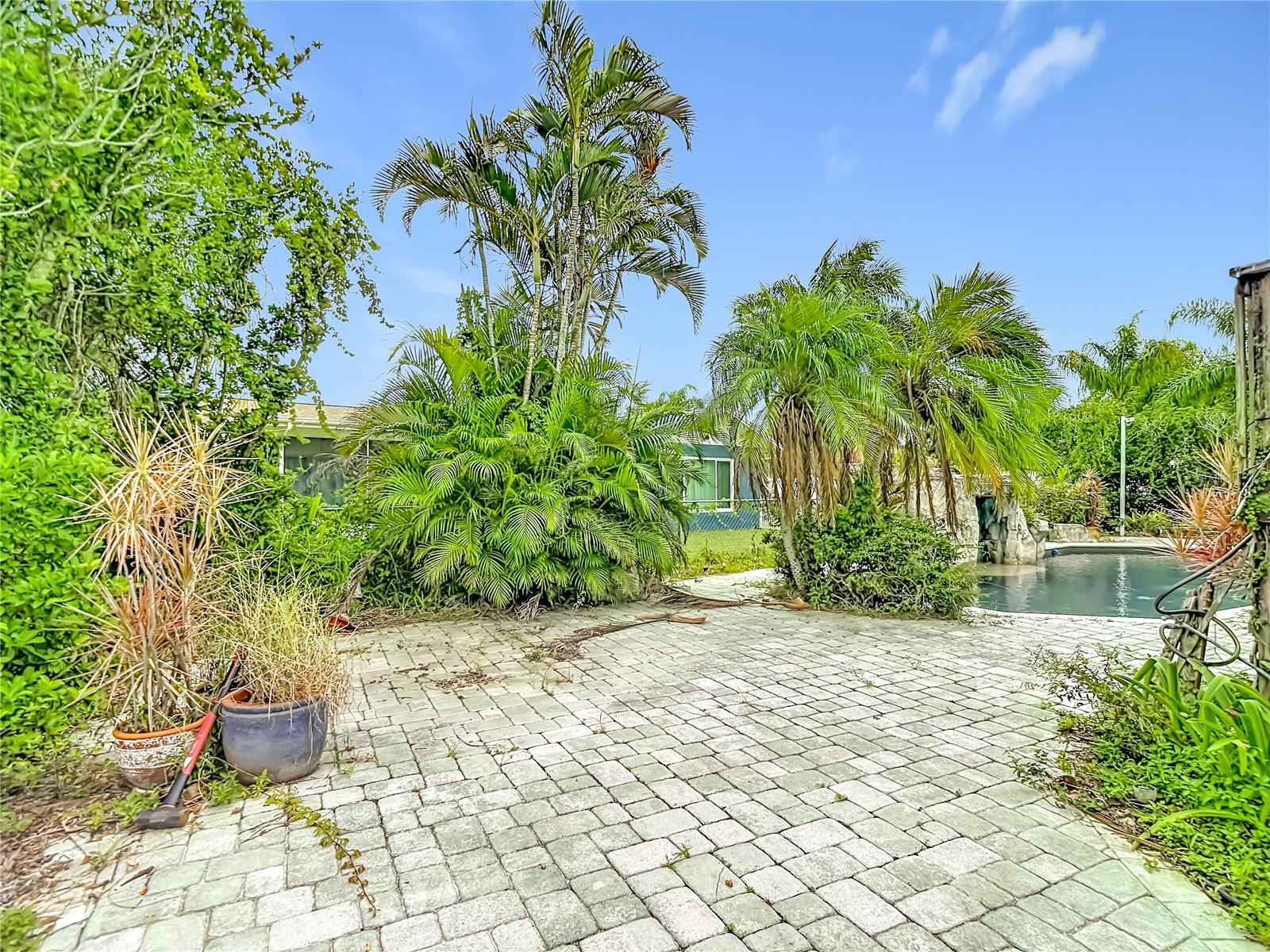 5031 Ensign Loop Property Photo 47