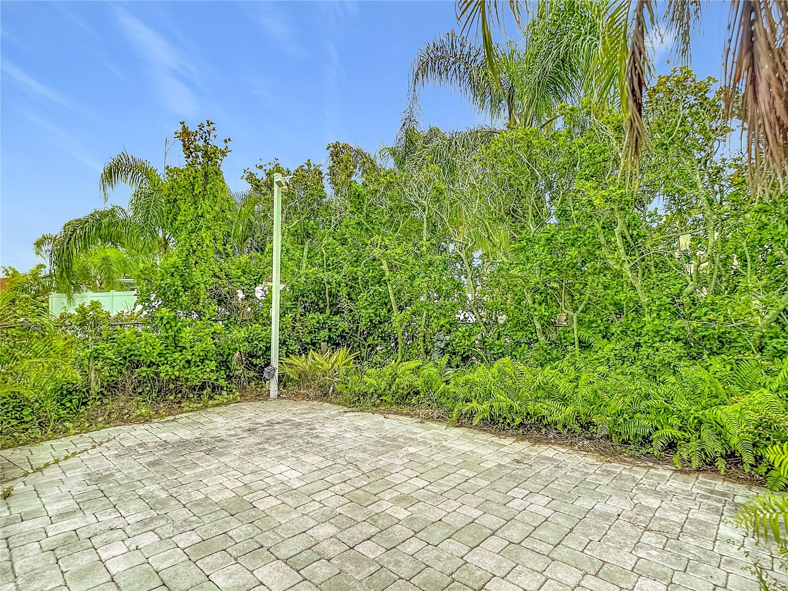 5031 Ensign Loop Property Photo 48