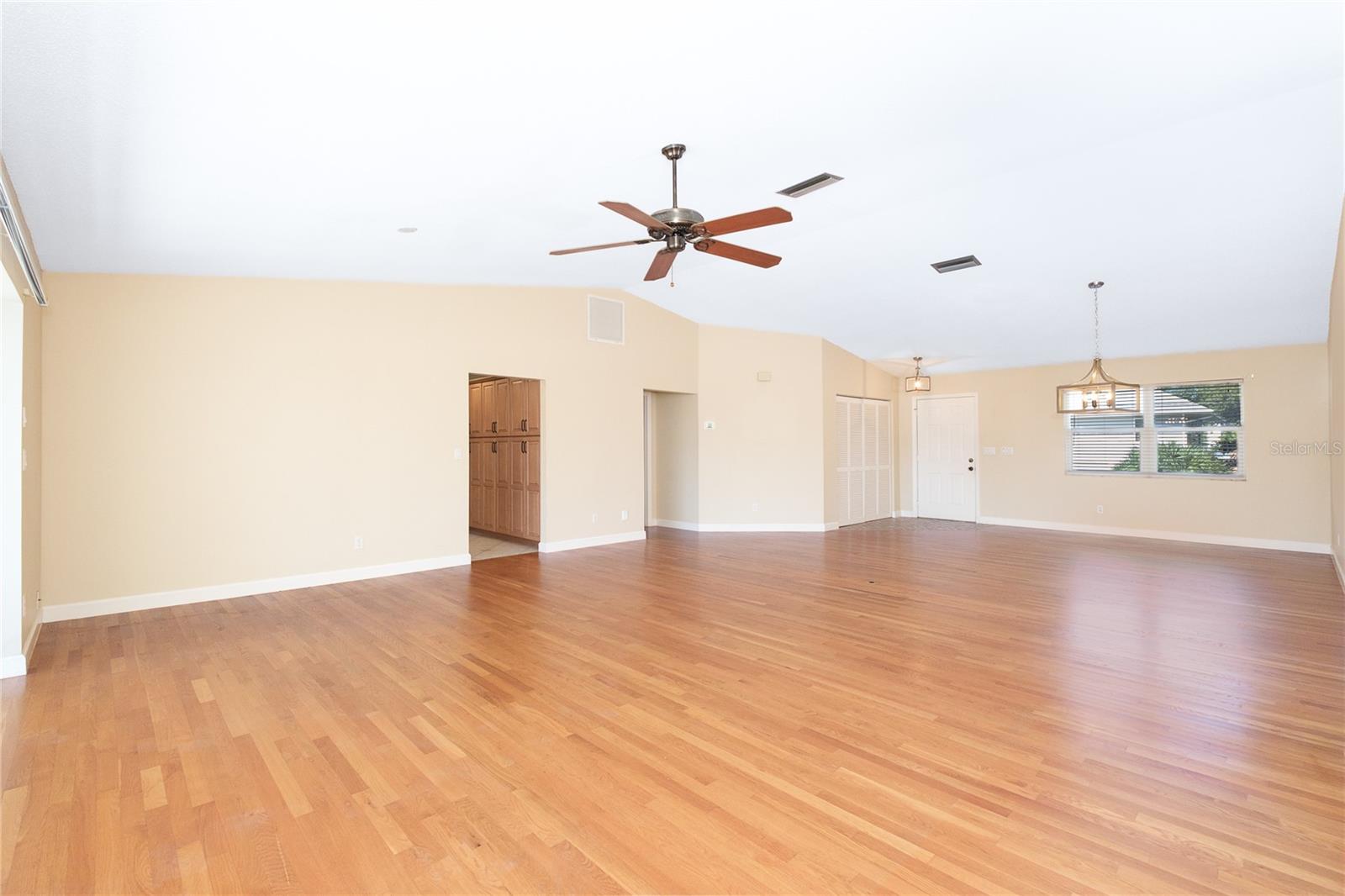 9230 Pine Cove Dr Property Photo 11
