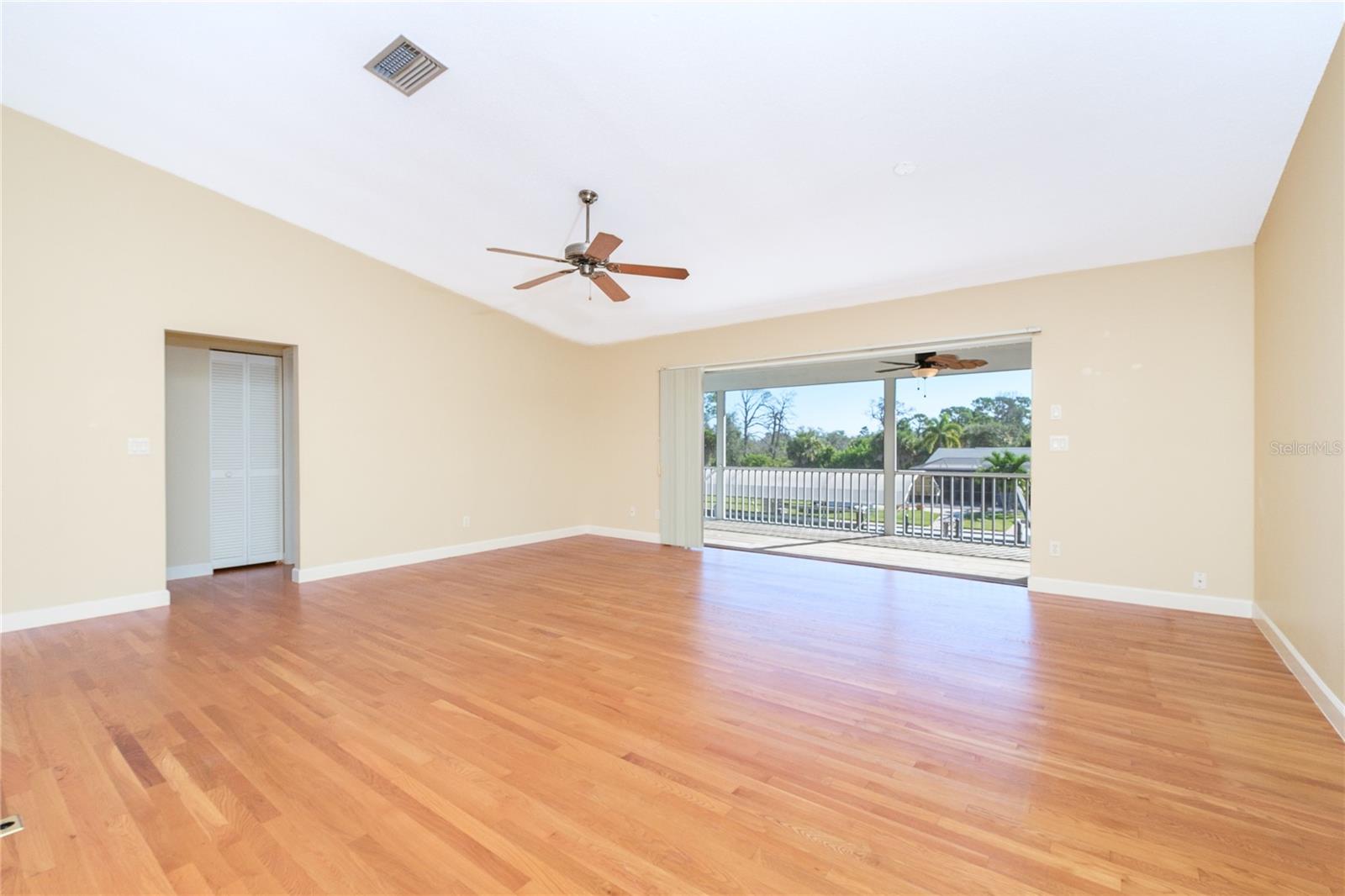 9230 Pine Cove Dr Property Photo 13