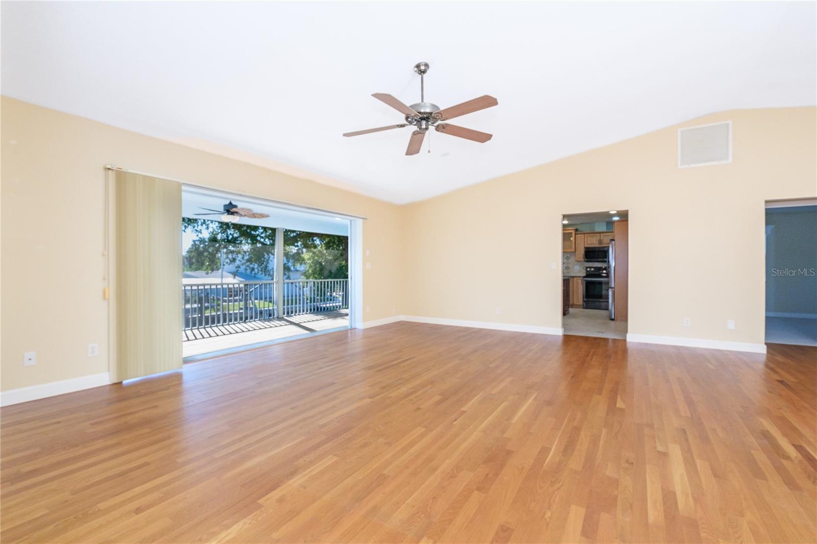 9230 Pine Cove Dr Property Photo 14