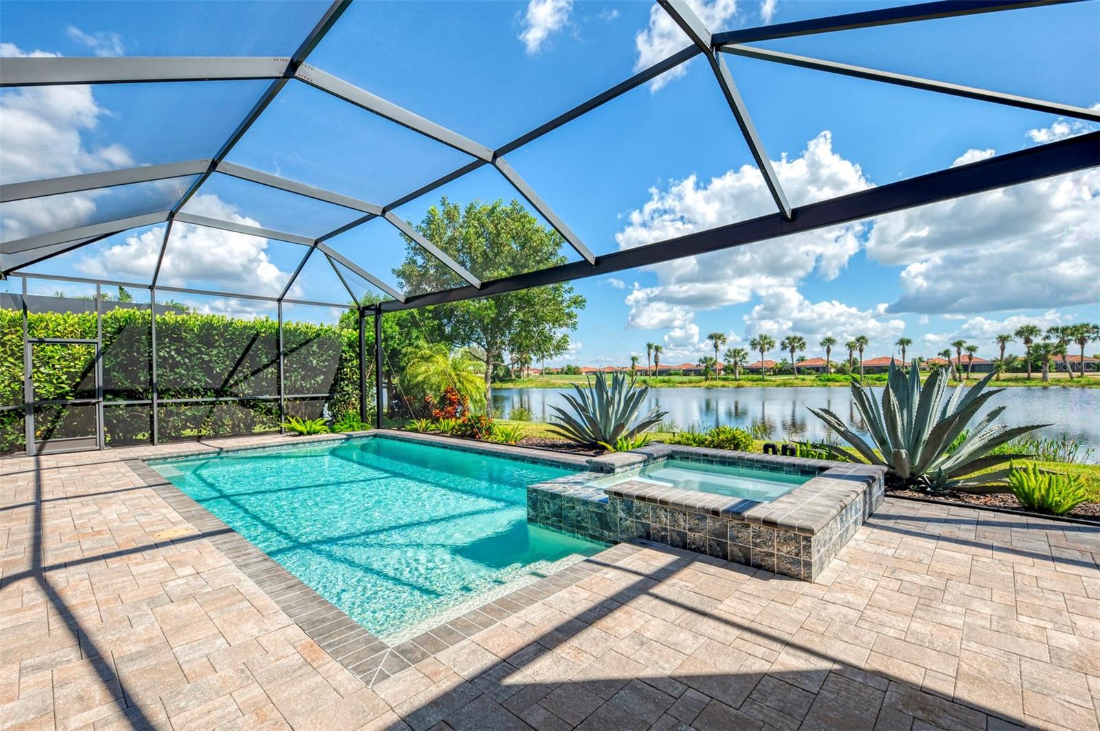 10800 Whisk Fern Dr Property Photo 63