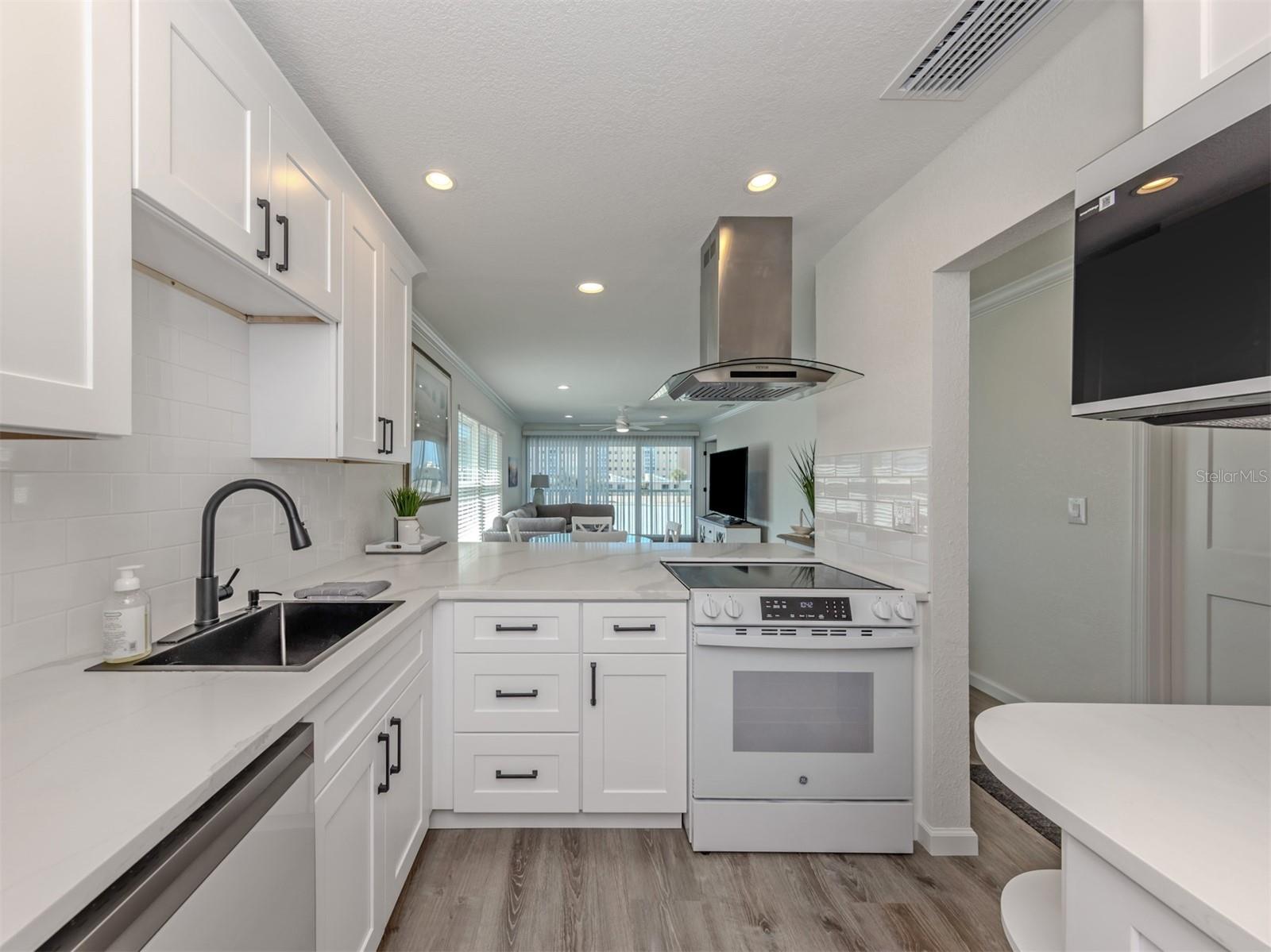1400 Tarpon Center Dr #314 Property Photo 28