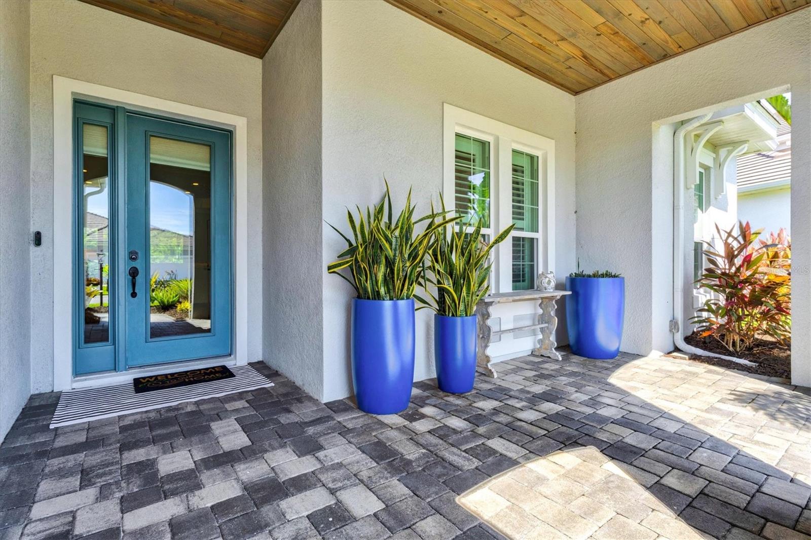 21221 Holmes Cir Property Photo 8