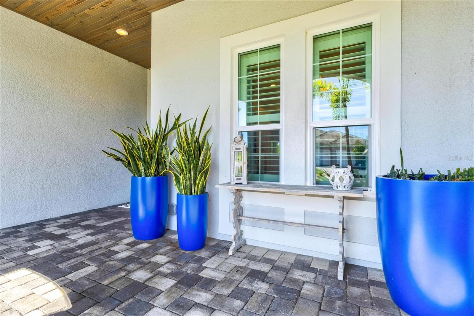 21221 Holmes Cir Property Photo 9