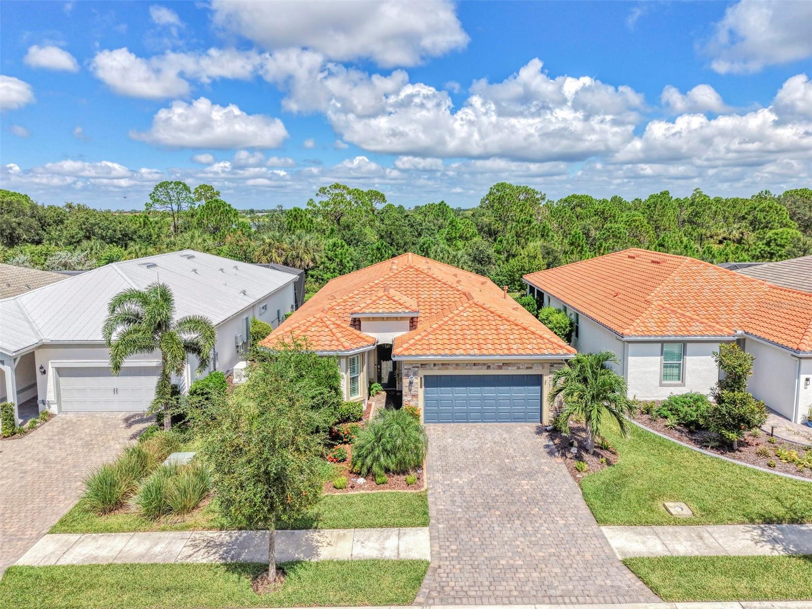 10088 Coral Shore Dr Property Photo 1