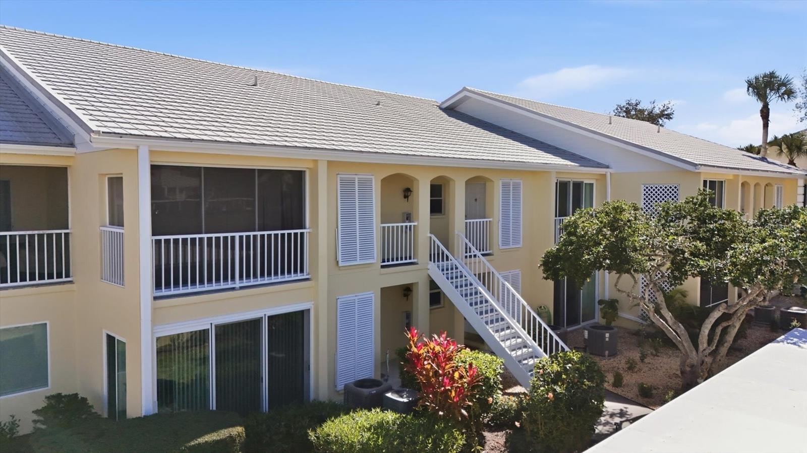 414 CERROMAR CIR S #249 Property Photo 1
