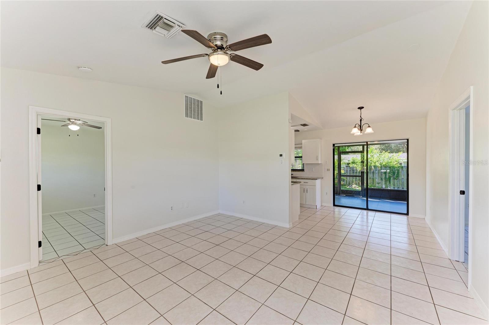 464 Beverly Rd Property Photo 10