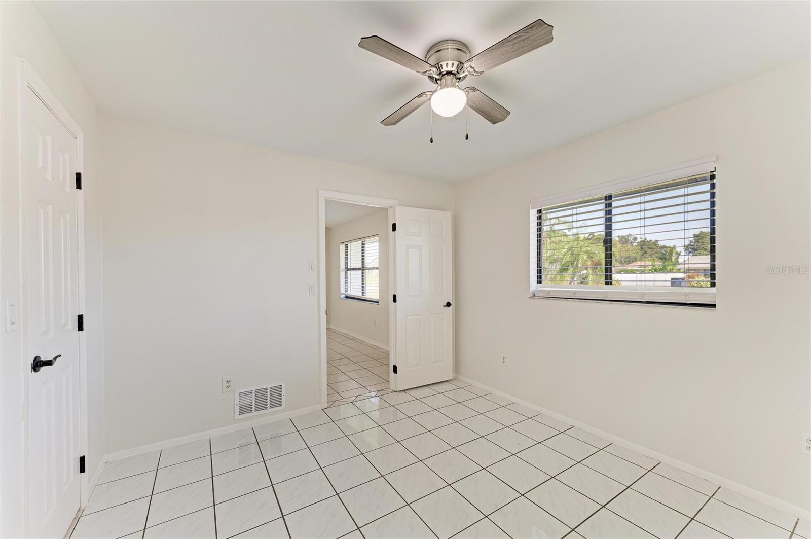 464 Beverly Rd Property Photo 30