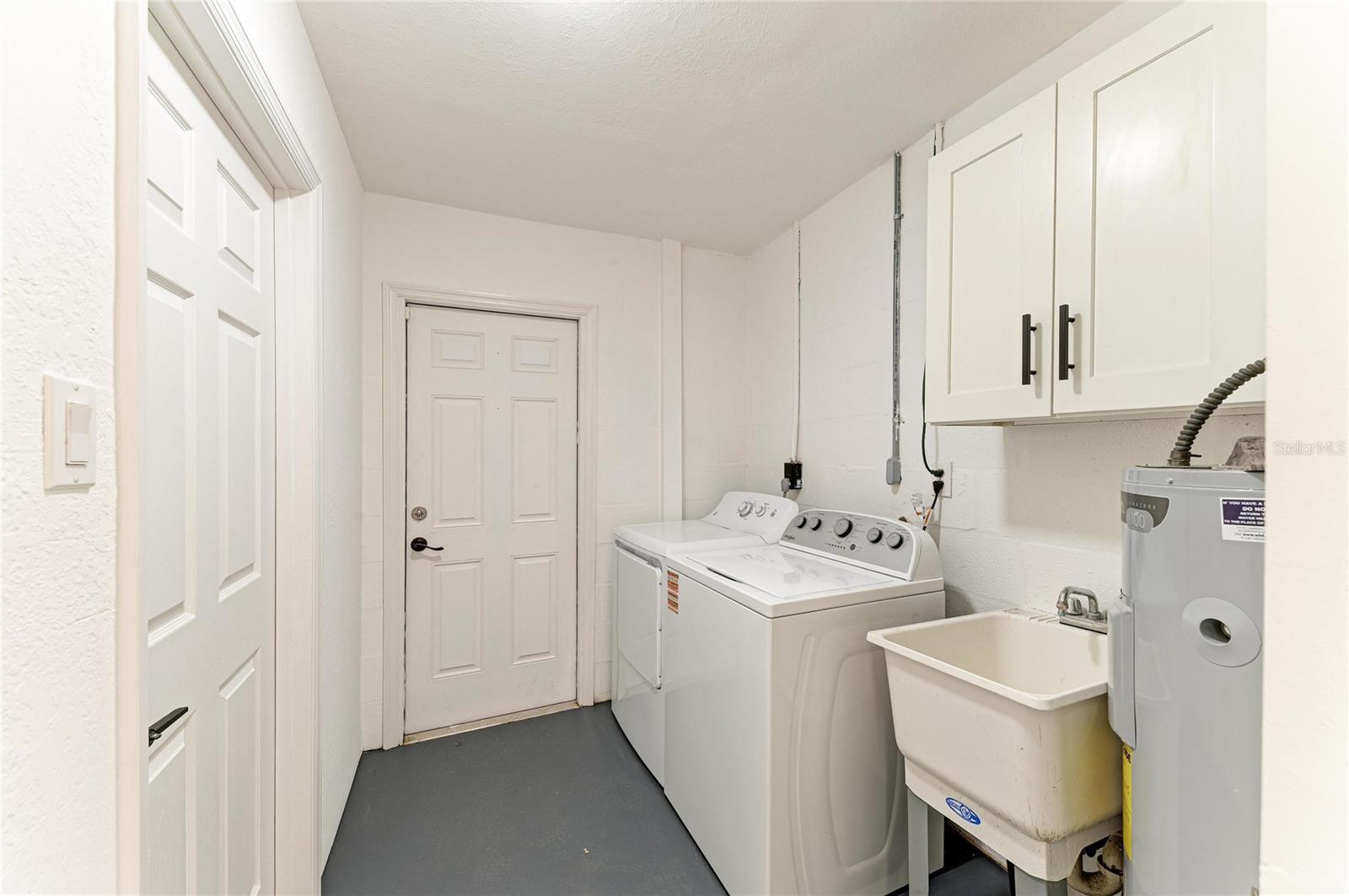 464 Beverly Rd Property Photo 34