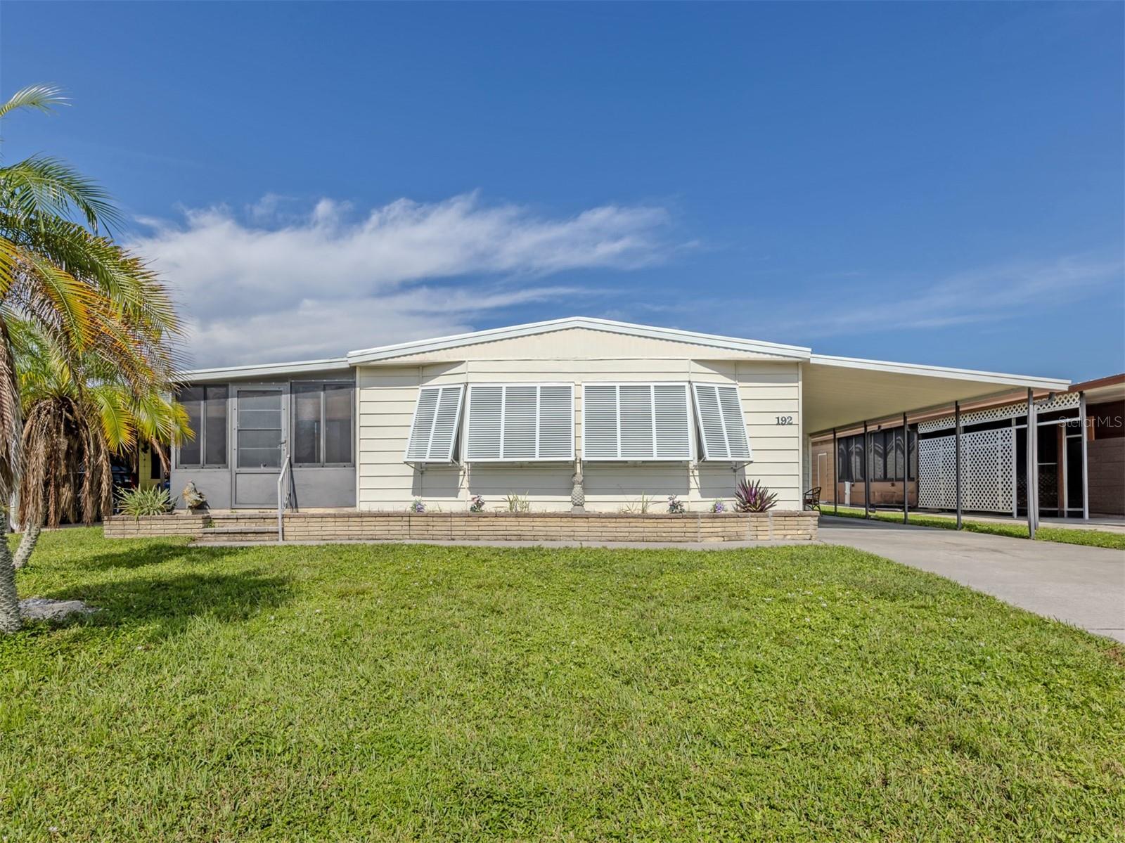 192 Palm Harbor Dr Property Photo 1
