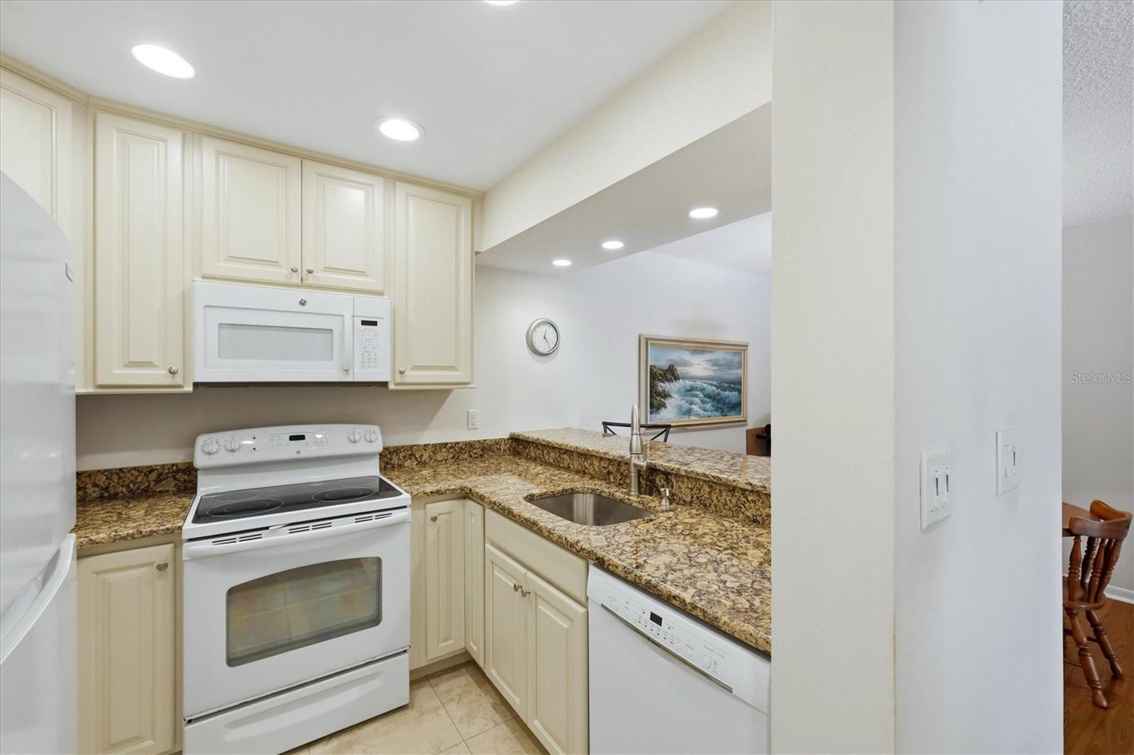 630 Bird Bay Dr E #205 Property Photo 16