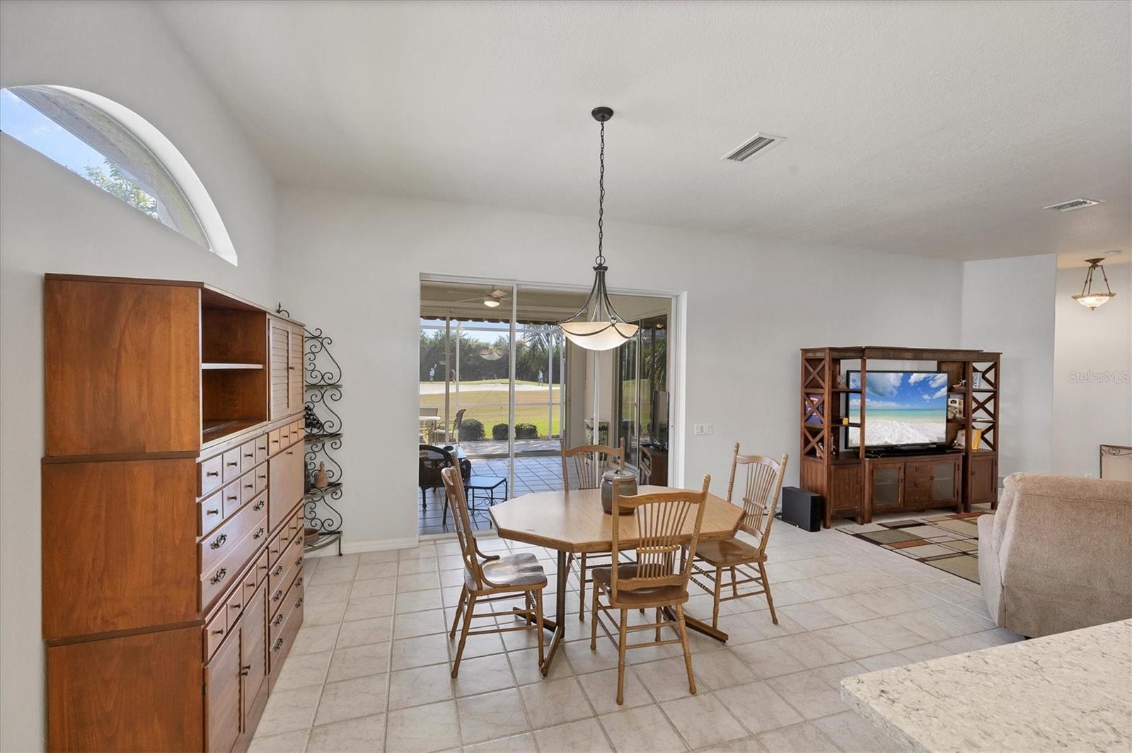 446 Pinewood Lake Dr Property Photo 11