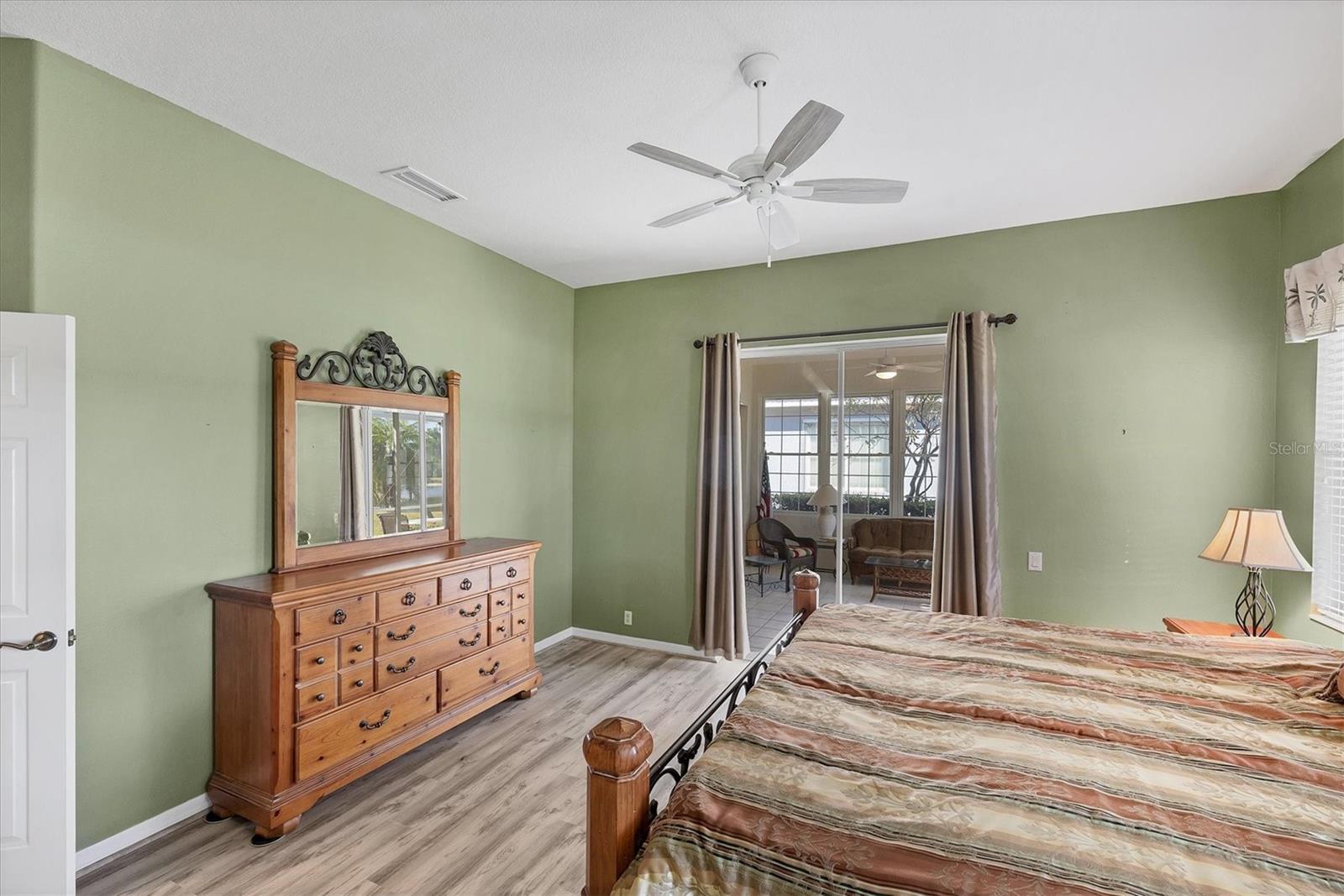 446 Pinewood Lake Dr Property Photo 43