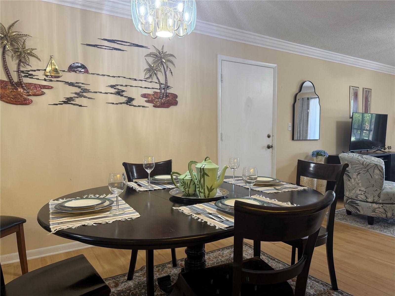 634 Bird Bay Dr E #201 Property Photo 4